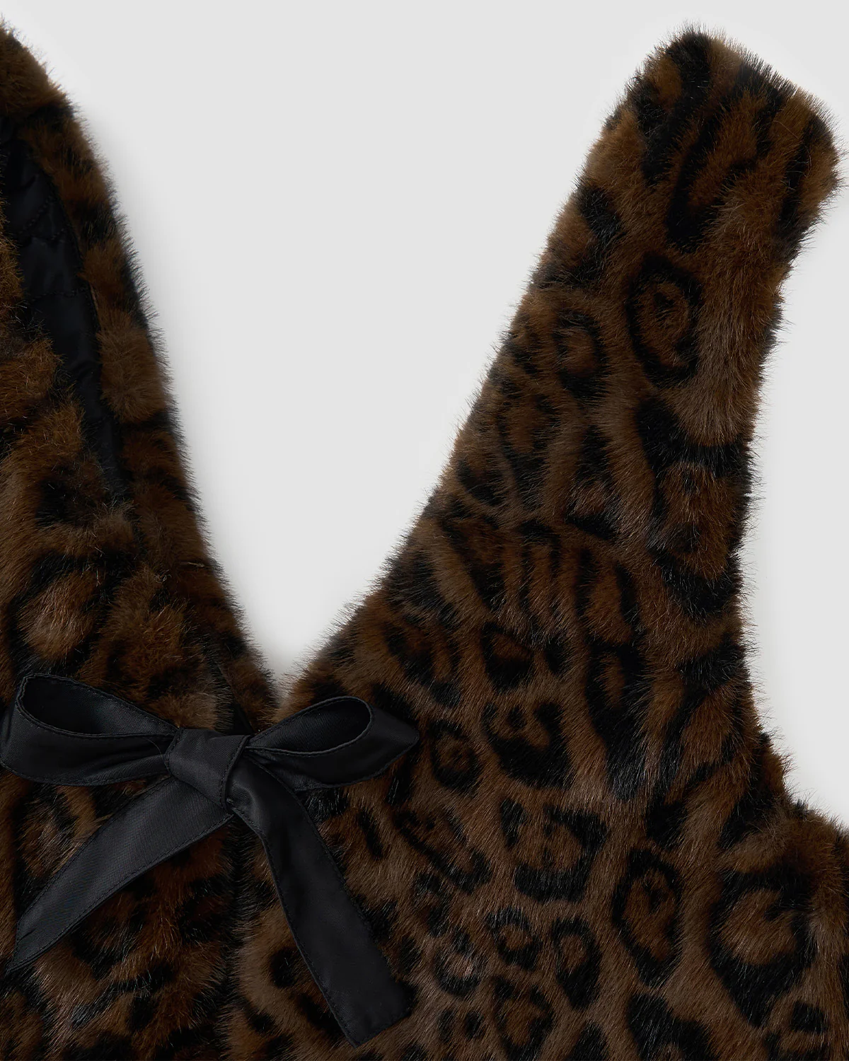 BLACK LEOPARD BAEJA VEST / BAG - Image 11