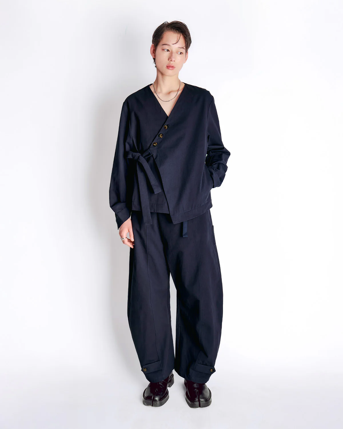 NAVY HANBOK TIE BLAZER - Image 18