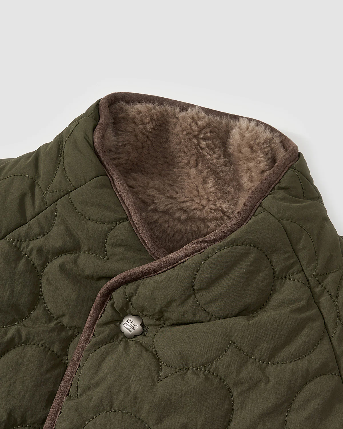 REVERSIBLE FLOWER QUILTED JEOGORI FLEECE - Image 4