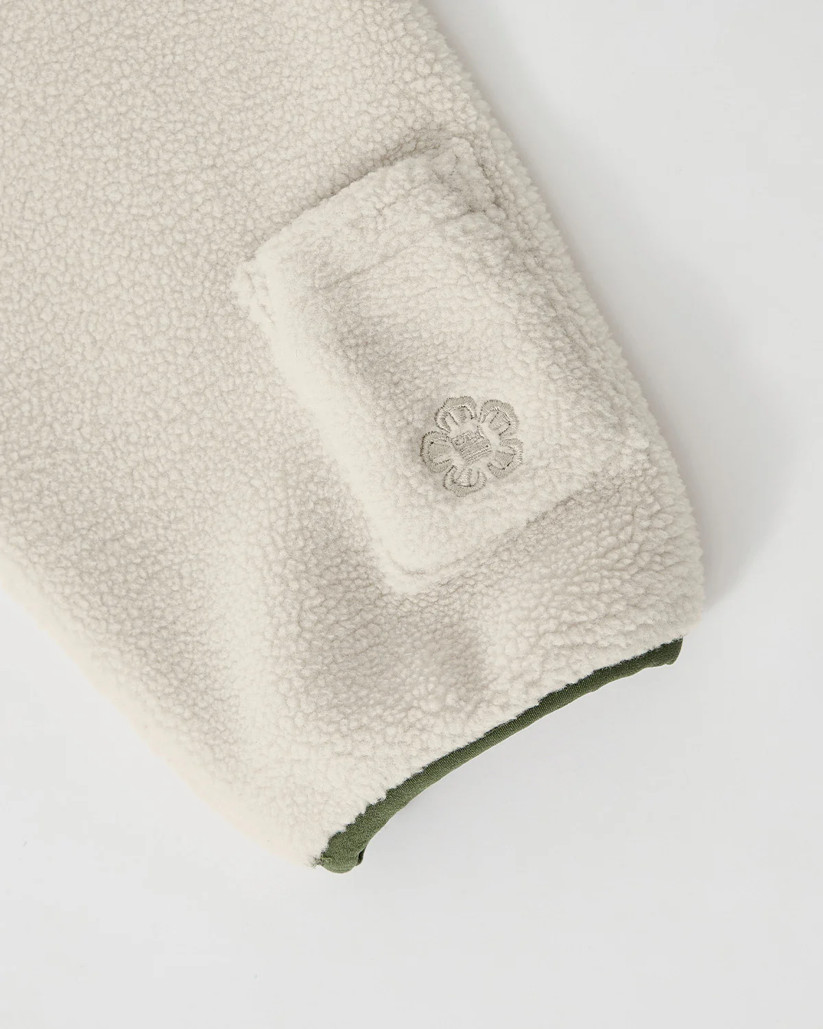TAUPE TEARDROP KNOT FLEECE - Image 12