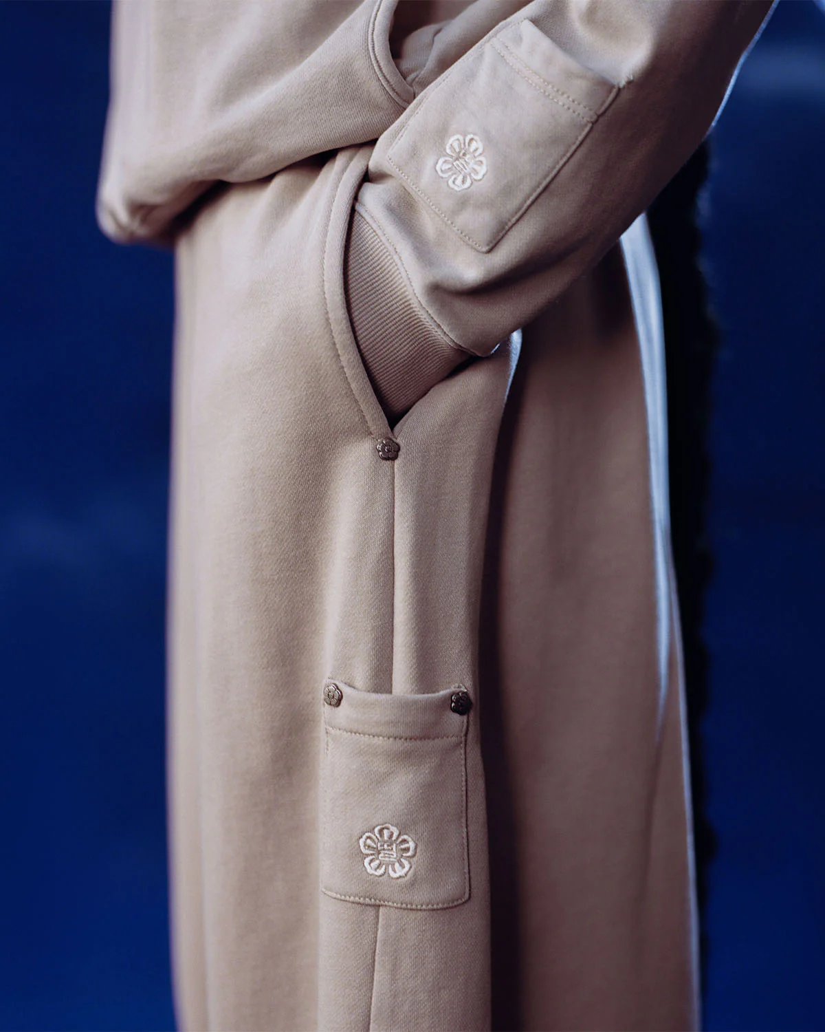 TAUPE WRAP SWEATBAJI - Image 6